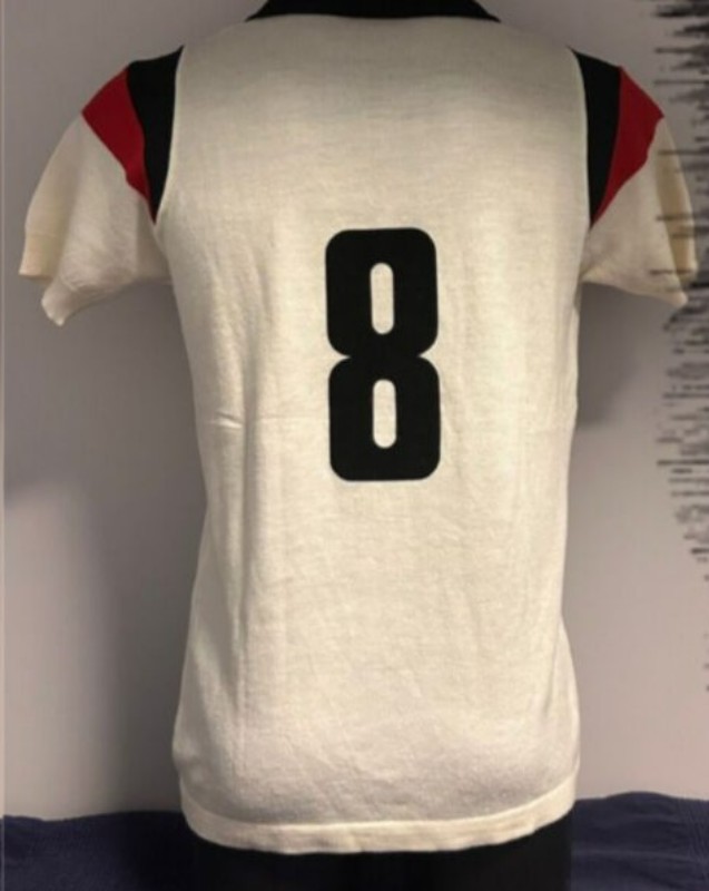 Segunda equipación de Milan 81-82
