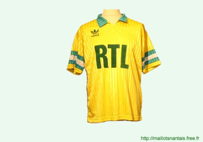 Primera equipación de Nantes 90-91