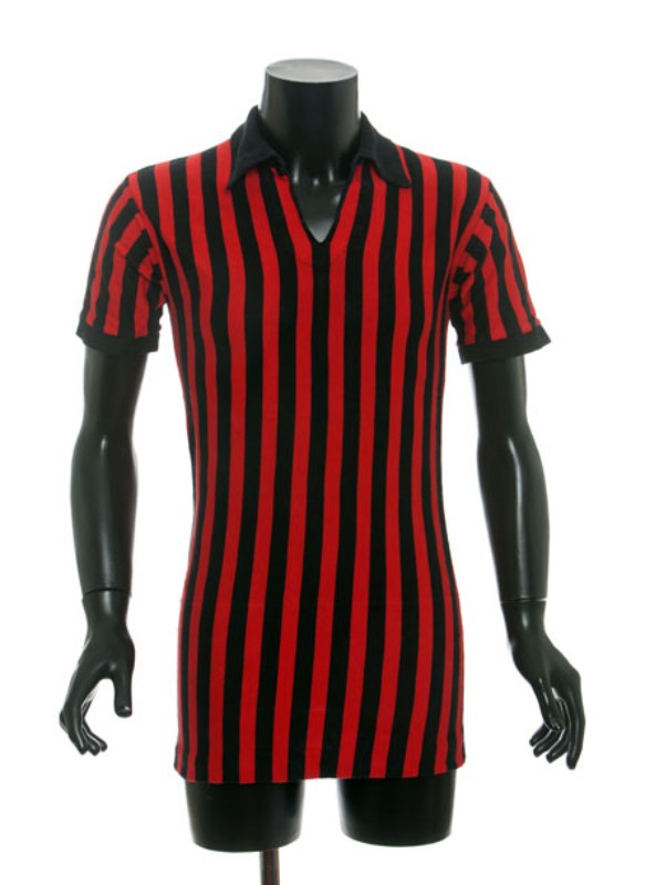 Primera equipación de Milan 66-67