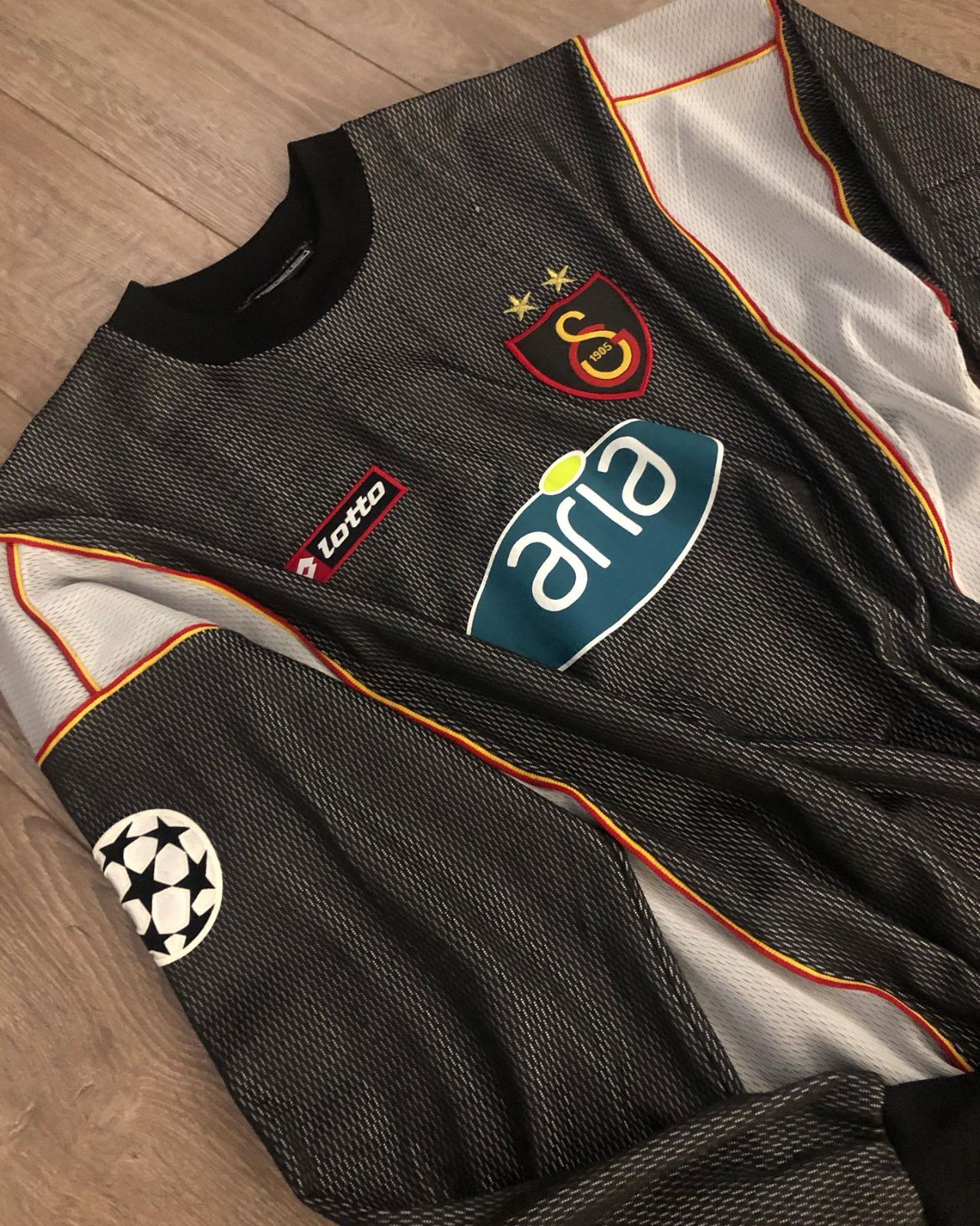 Galatasaray 01-02 Portero 3