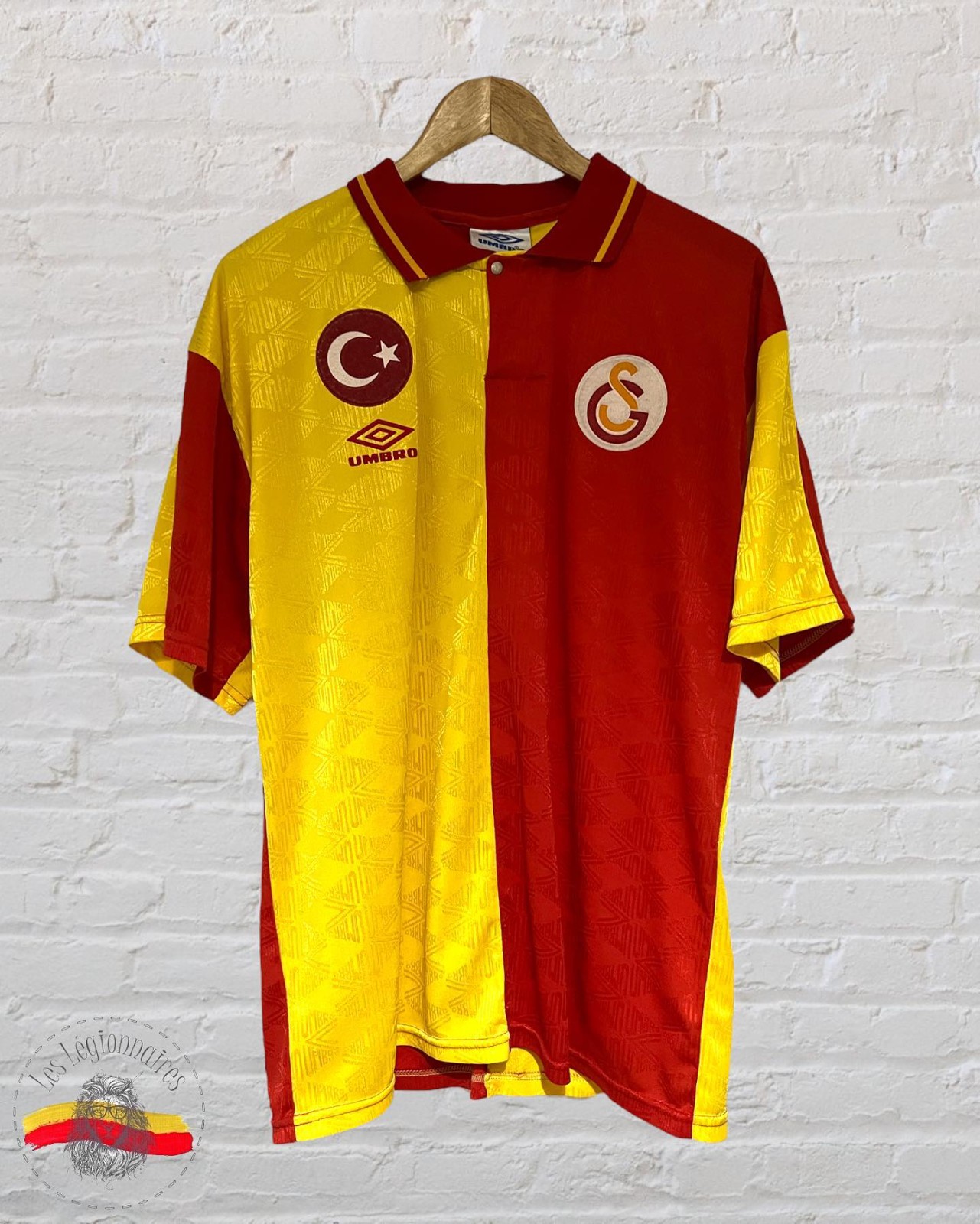 Primera equipación de Galatasaray 94-95