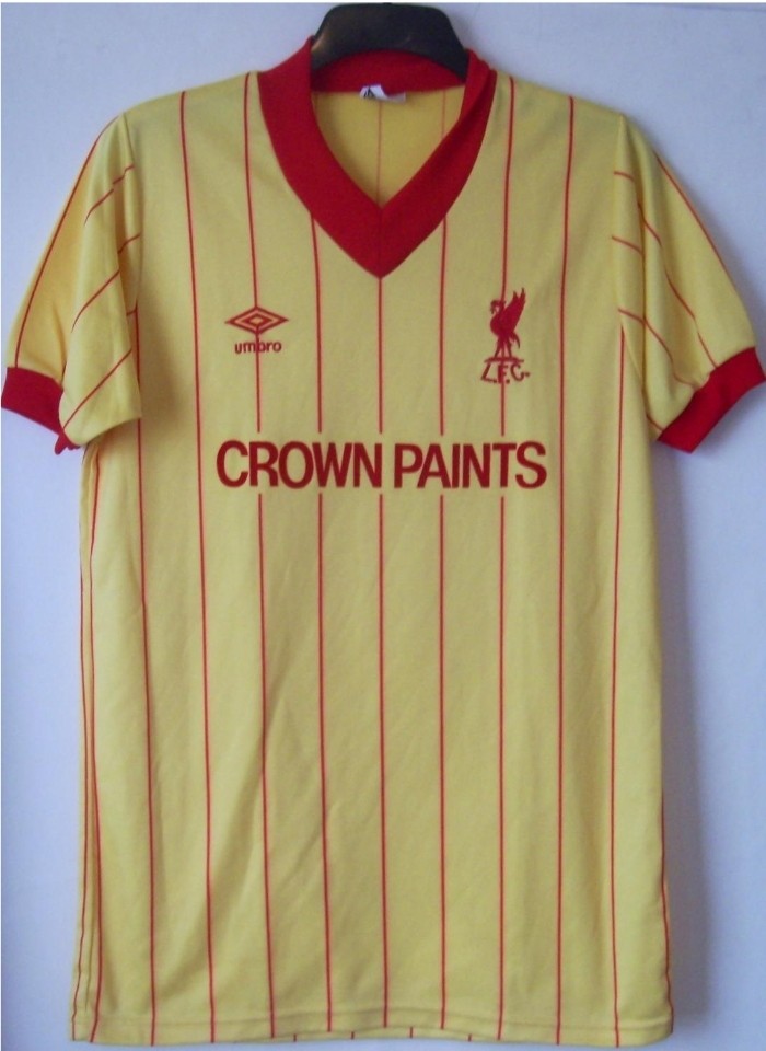 Segunda equipación de LiverpoolFC 83-84