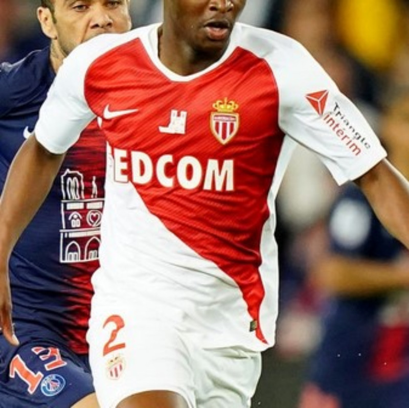 Primera equipación de Monaco 18-19