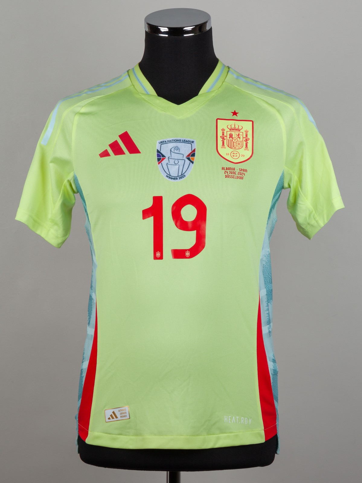 Segunda equipación de España 2024
