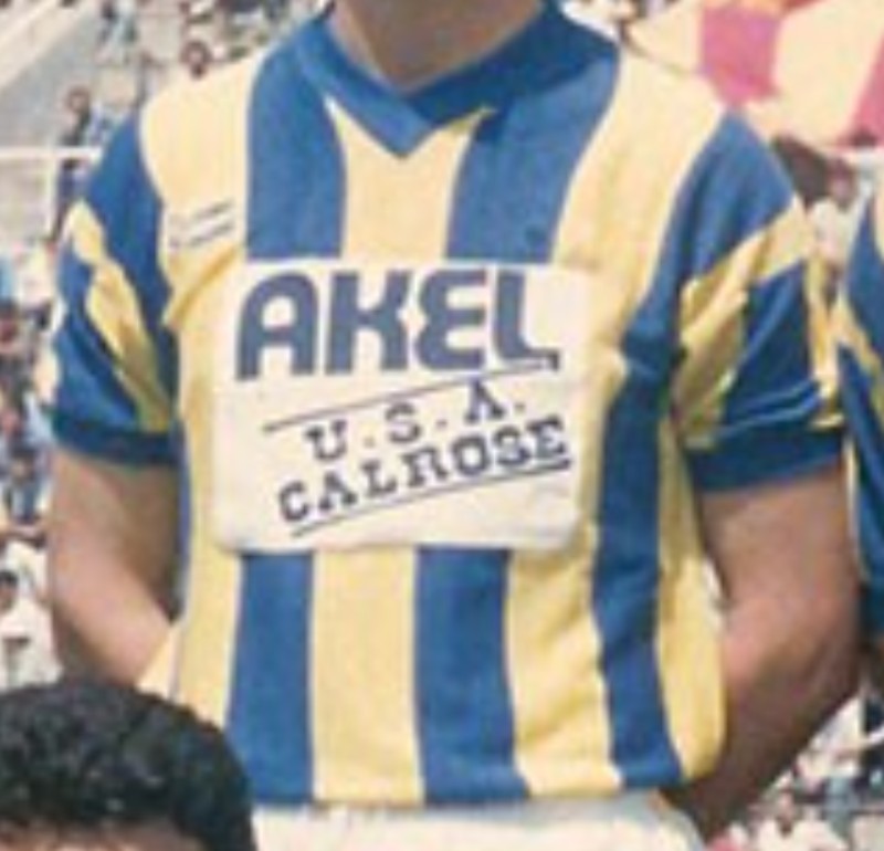 Primera equipación de Fenerbahçe 87-88