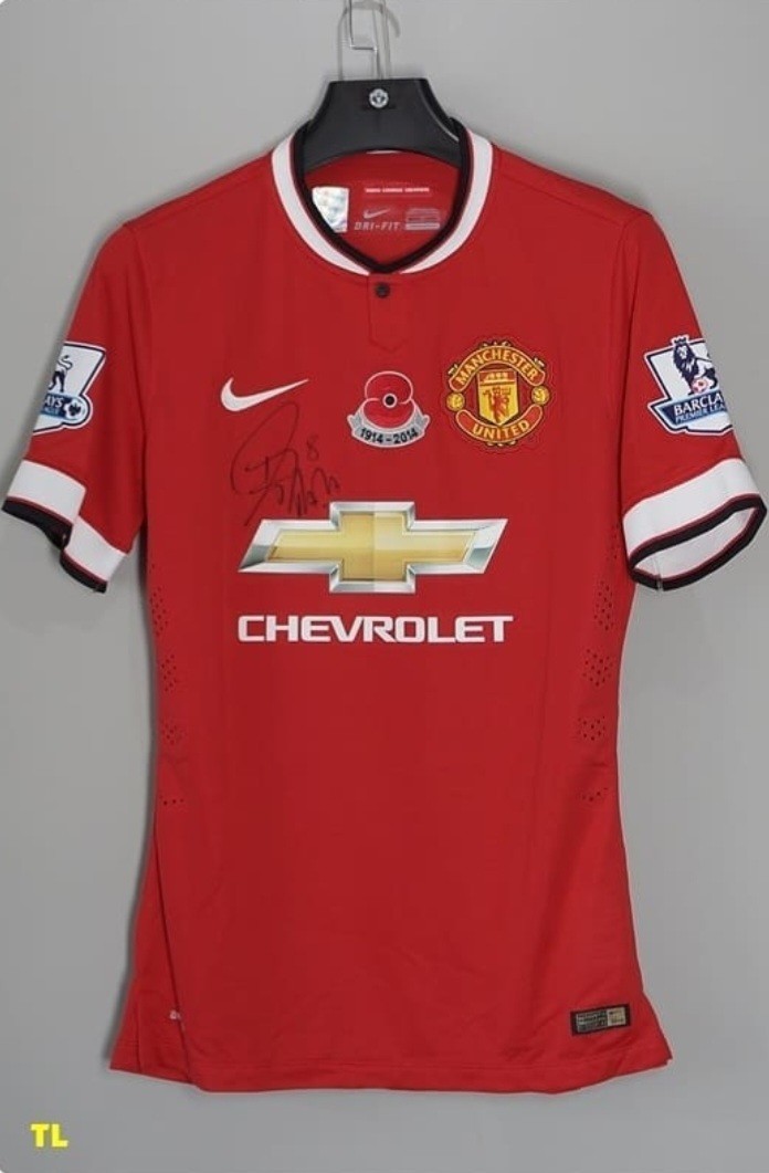 Primera equipación de Manchester United 14-15