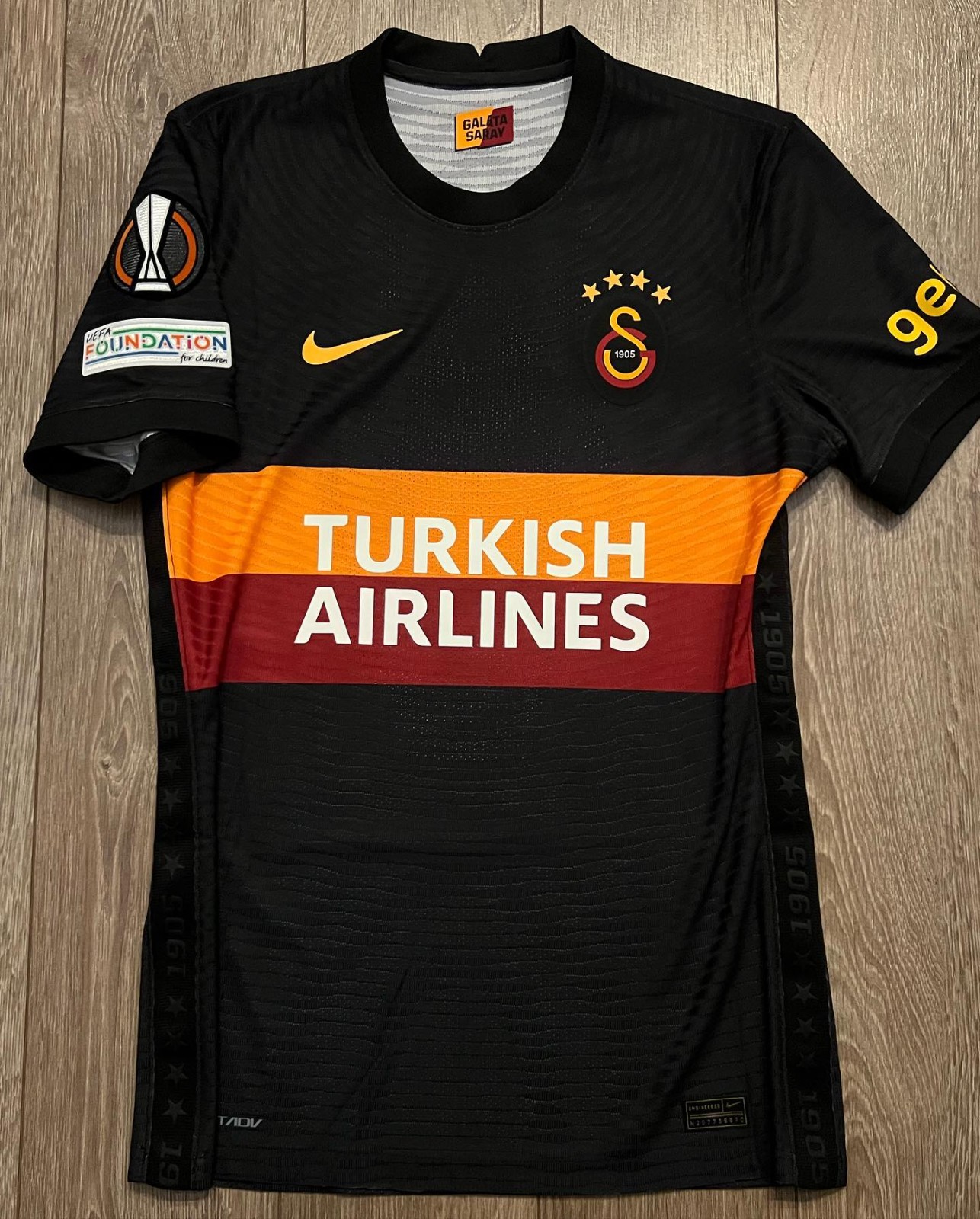 Galatasaray 21-22 Especial 2