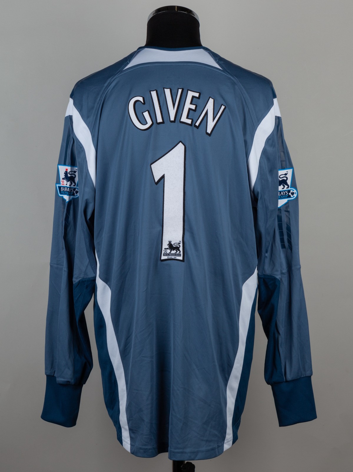 Newcastle United 05-06 Portero 4