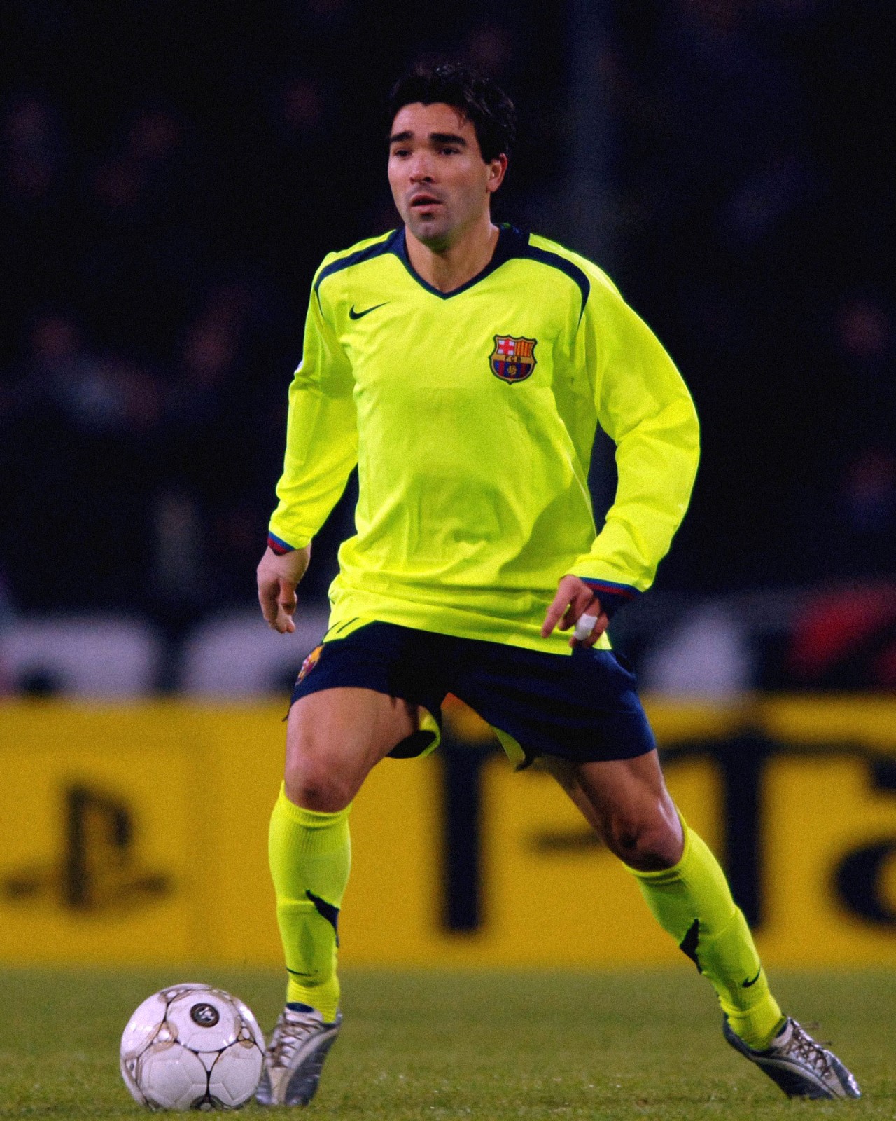 FC Barcelona 05-06 Visitante 4