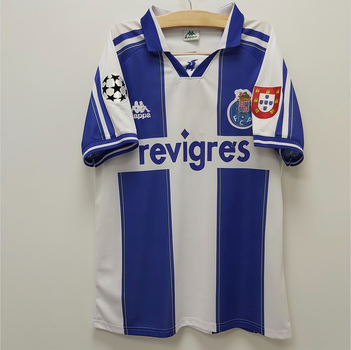 Equipación especial de Oporto 98-99