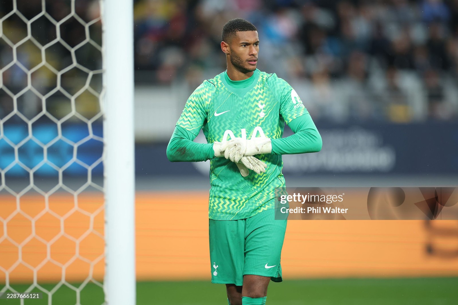 Equipación de portero de Tottenham 26-27