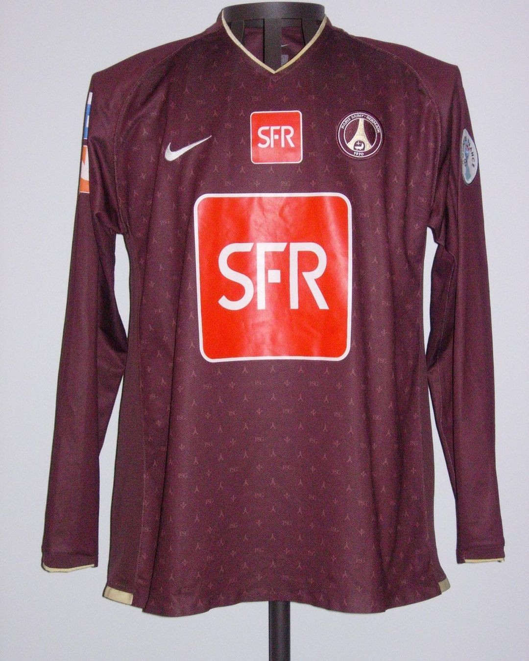 Segunda equipación de Paris Saint-Germain 06-07