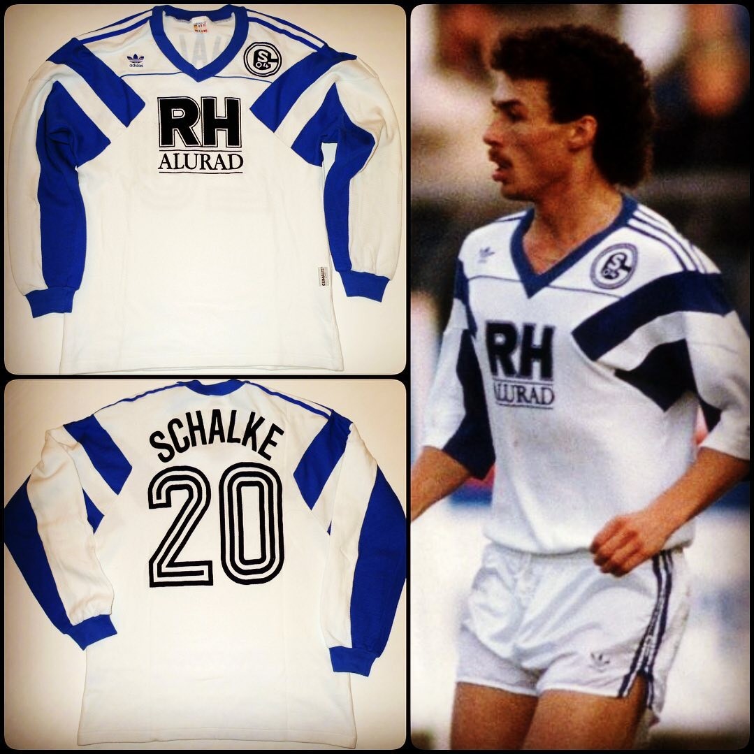 Schalke 04 89-90 Visitante 3
