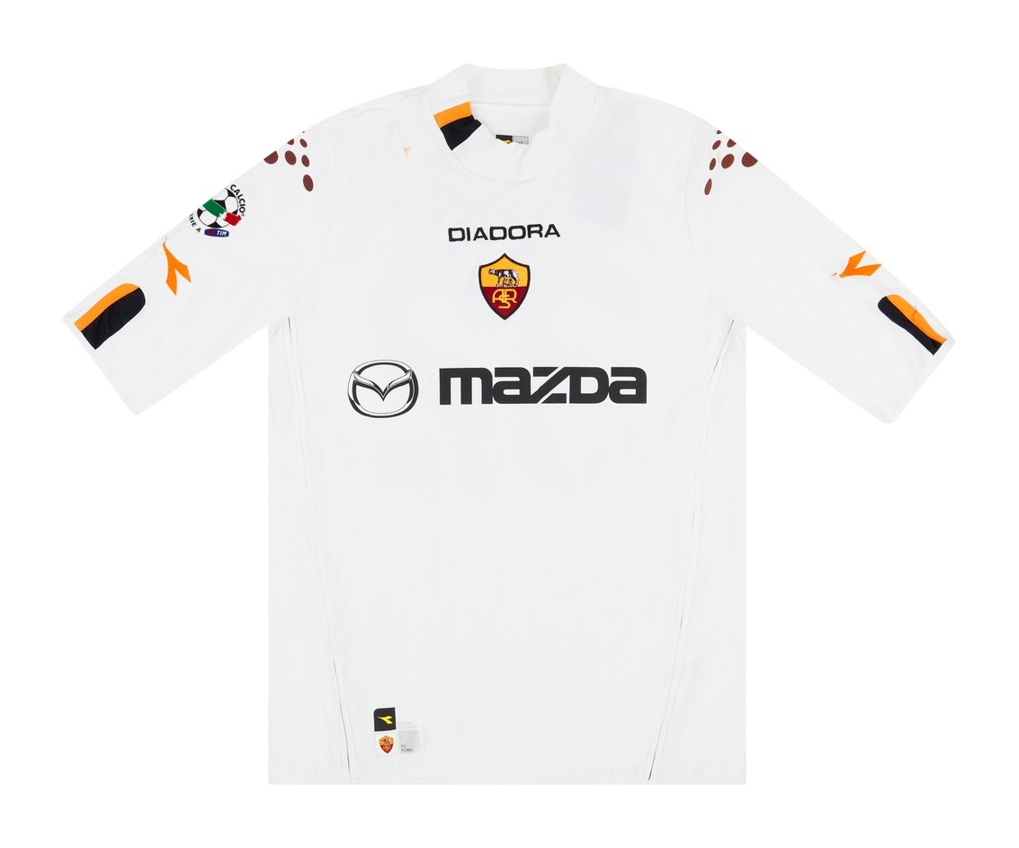 Segunda equipación de Roma 03-04