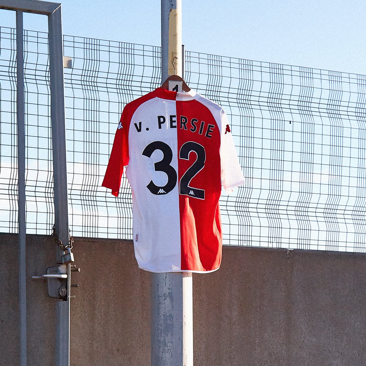 Feyenoord 03-04 Local 2