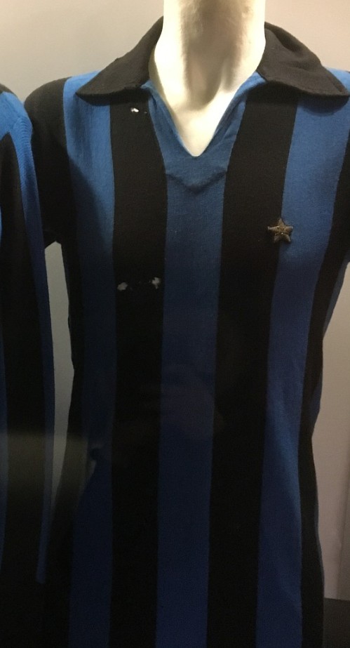 Primera equipación de Inter de Milán 74-75