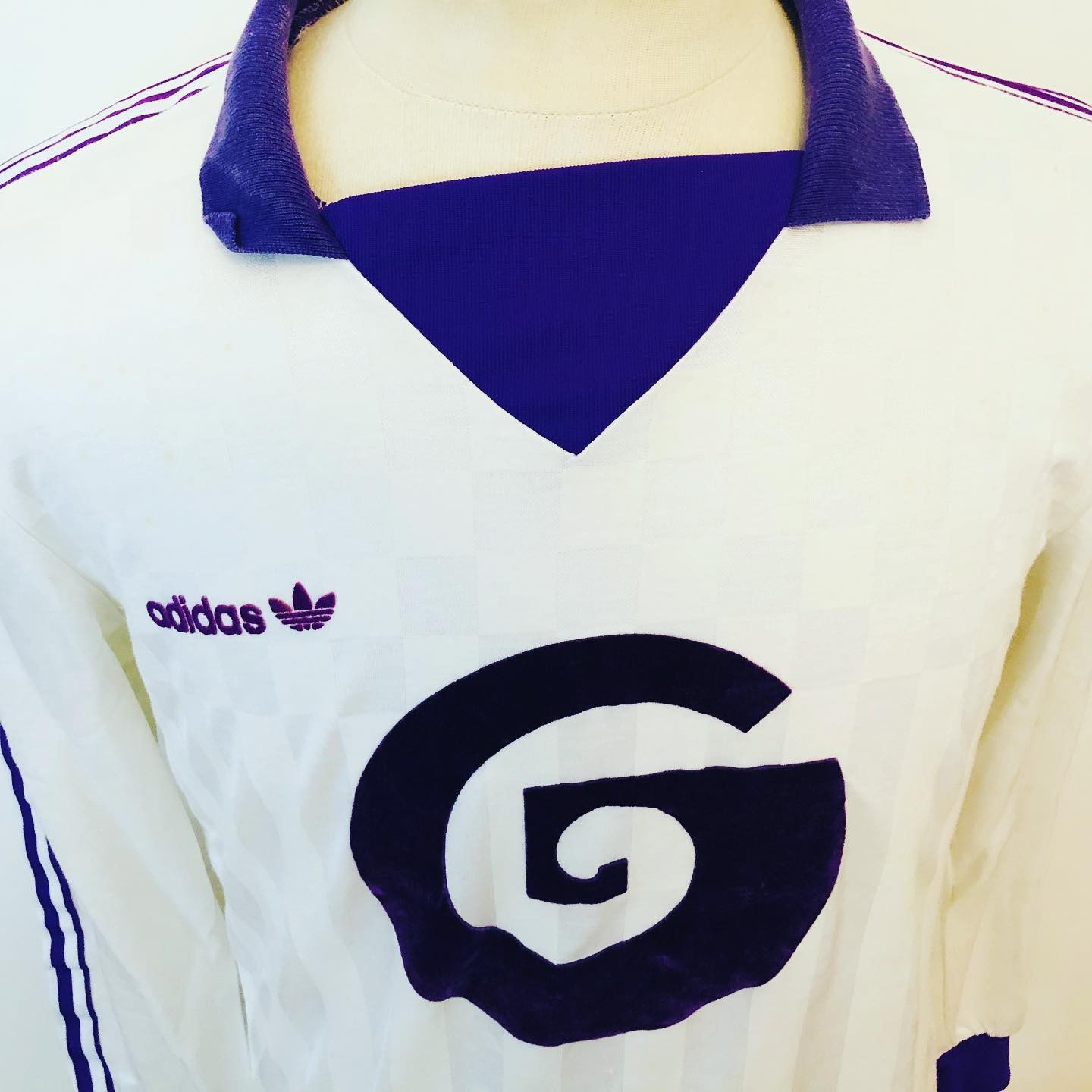 RSC Anderlechtois (RSC Anderlecht) 83-84 Visitante 2