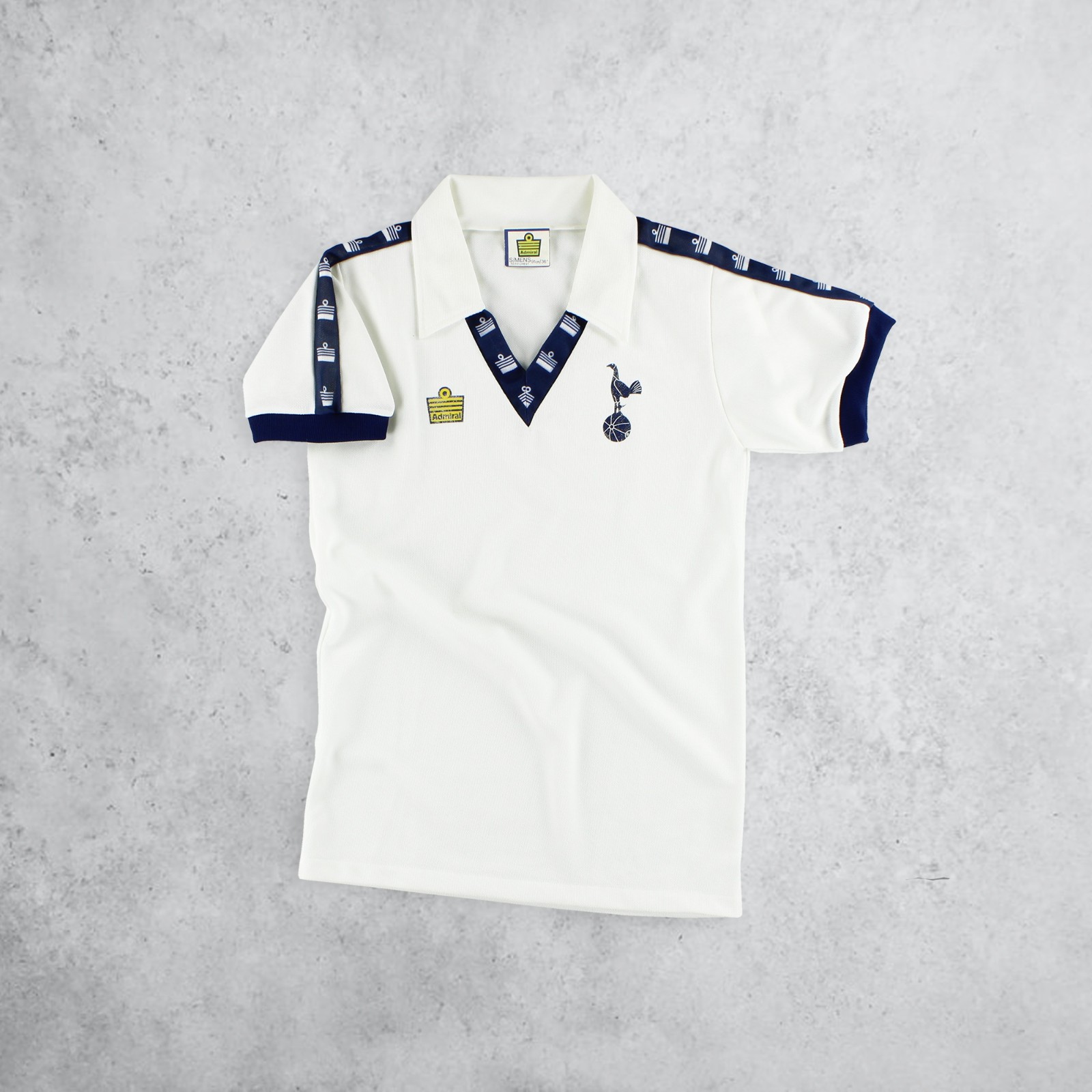 Primera equipación de Tottenham 78-79