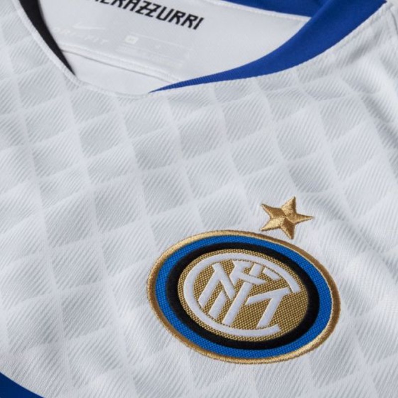 Inter Milan 18-19 Visitante 3
