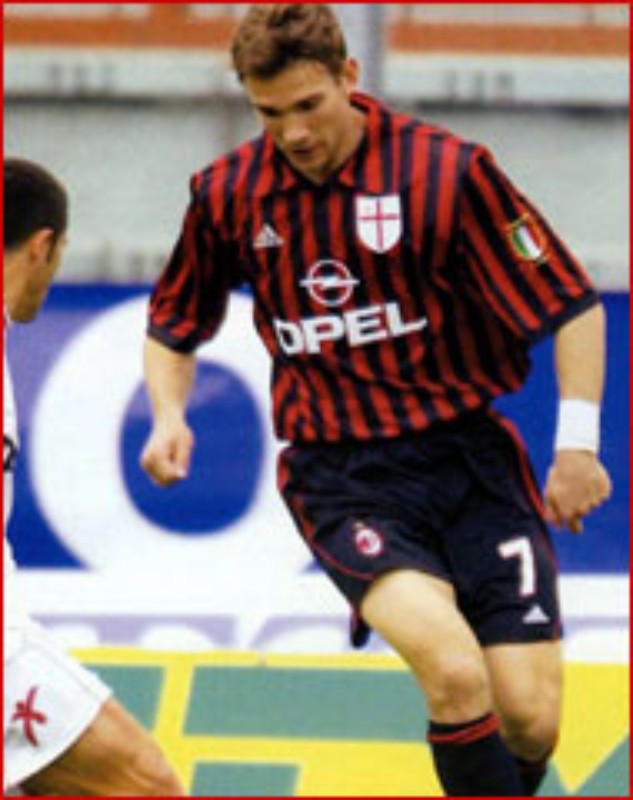 AC Milan 00-01 Especial 3