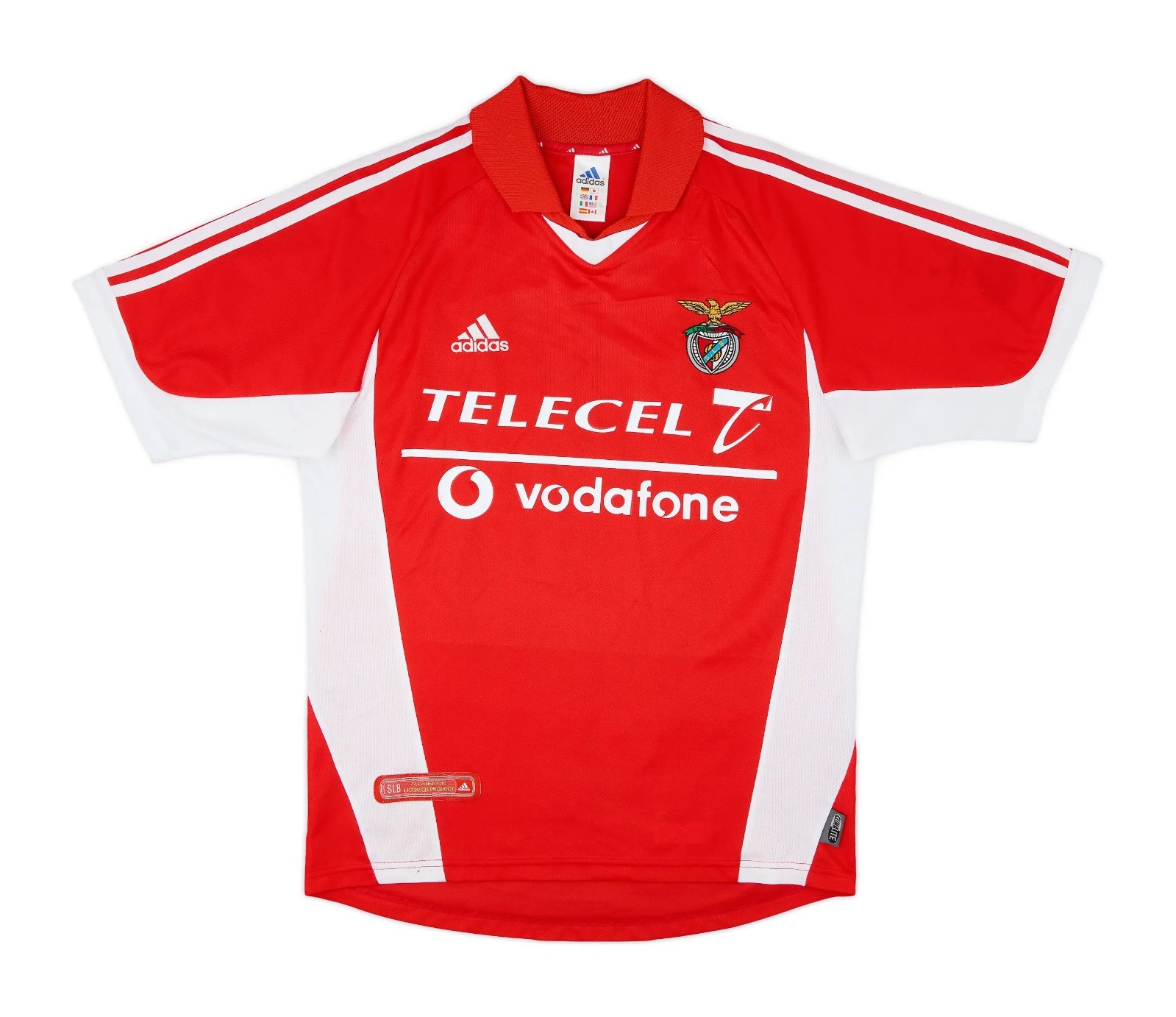 Primera equipación de Benfica 01-02