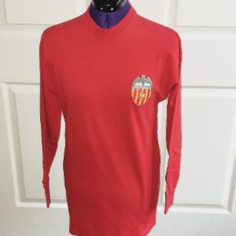 Segunda equipación de Valencia 66-67