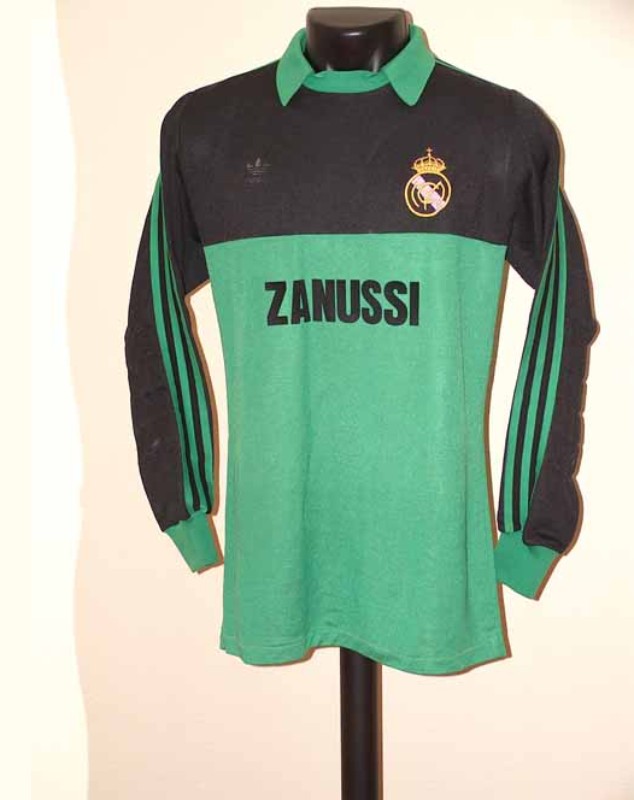 Equipación de portero de Real Madrid 82-83