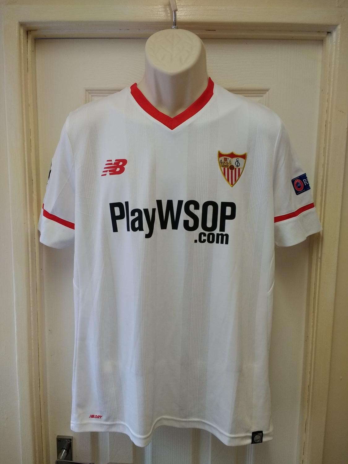 Sevilla FC 17-18 Local 2
