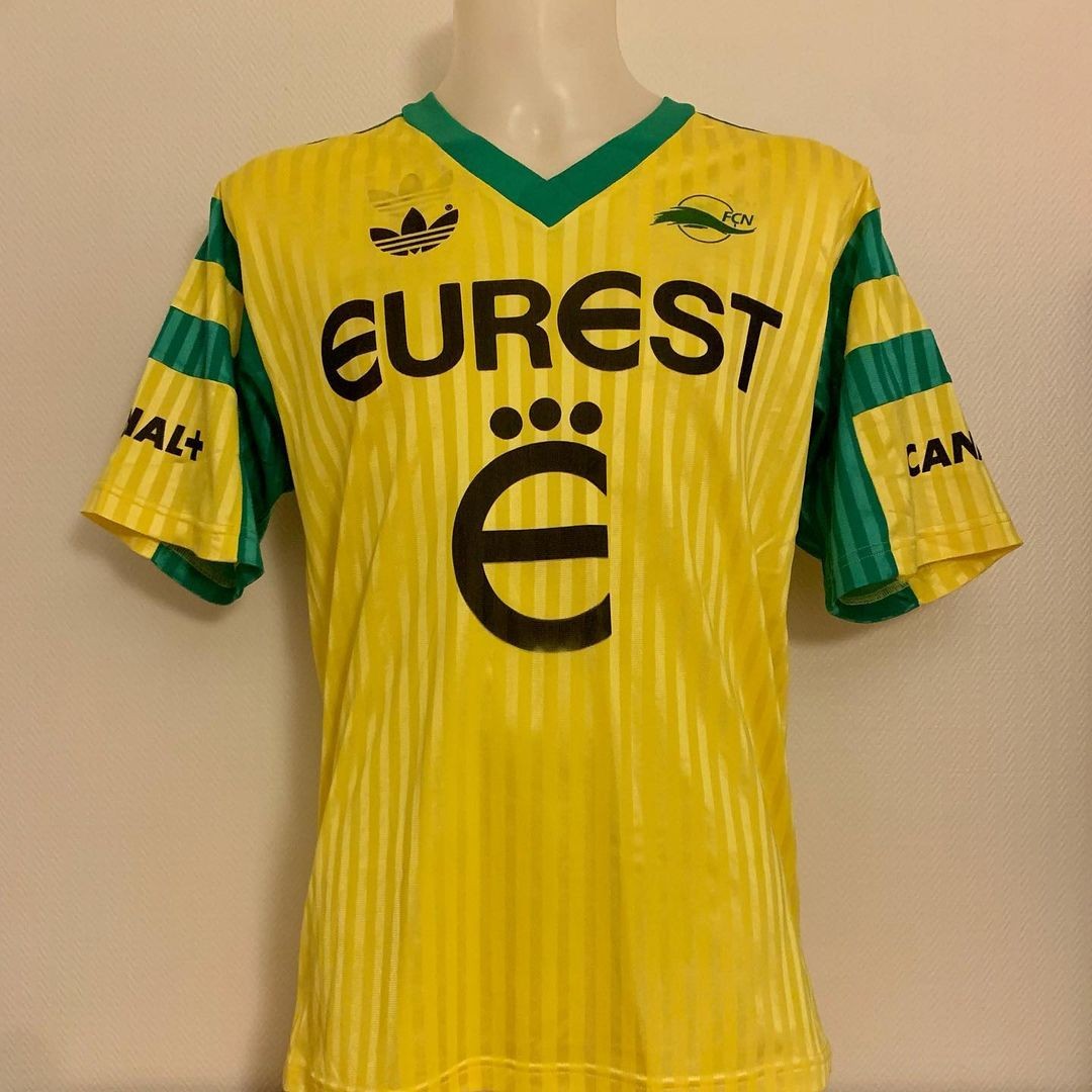 Primera equipación de Nantes 91-92