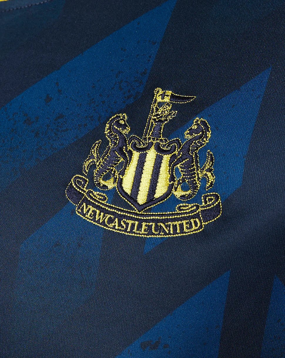 Newcastle United 23-24 Tercera 4