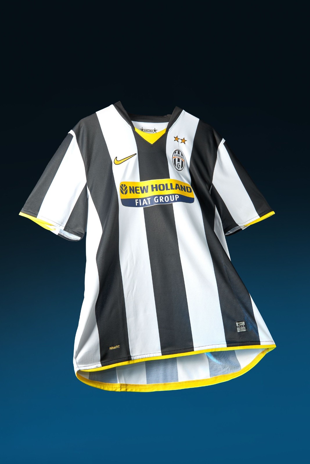 Juventus FC 08-09 Local 3