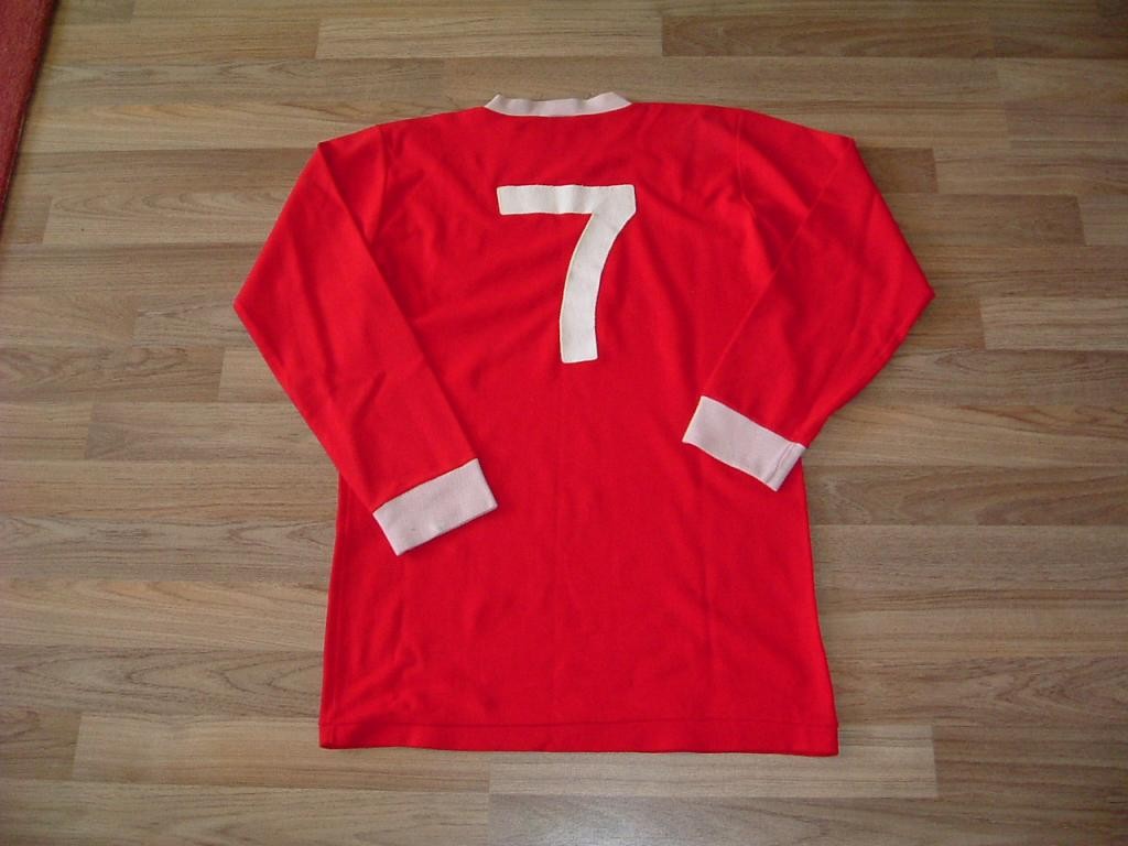 Liverpool FC 74-75 Local 3