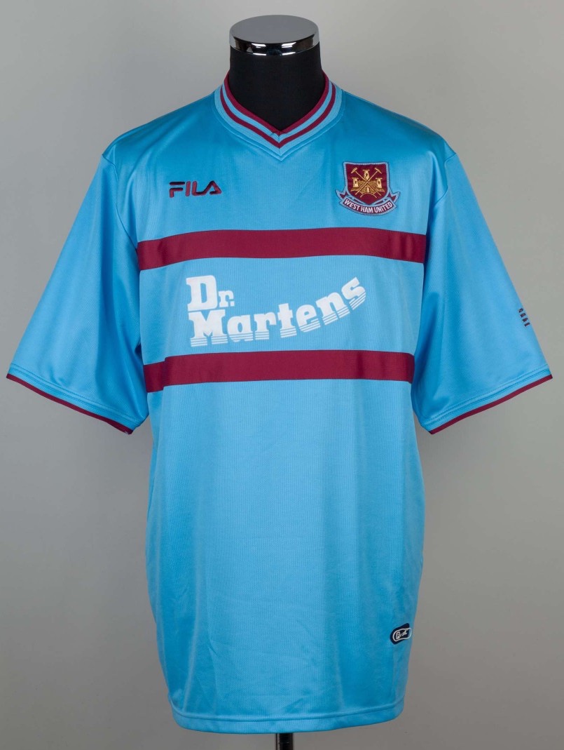 Tercera equipación de West Ham United 02-03