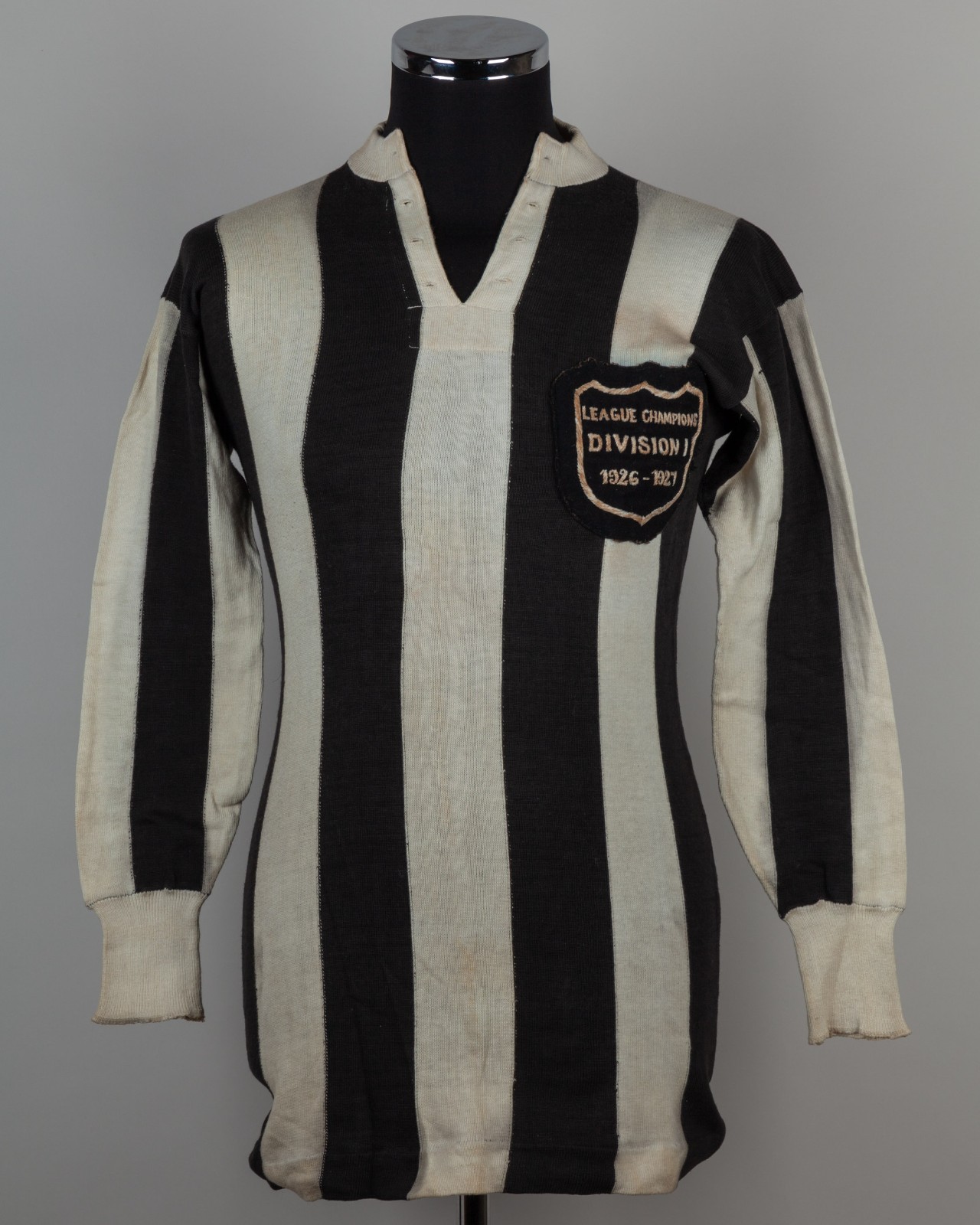 Primera equipación de Newcastle 1927-28