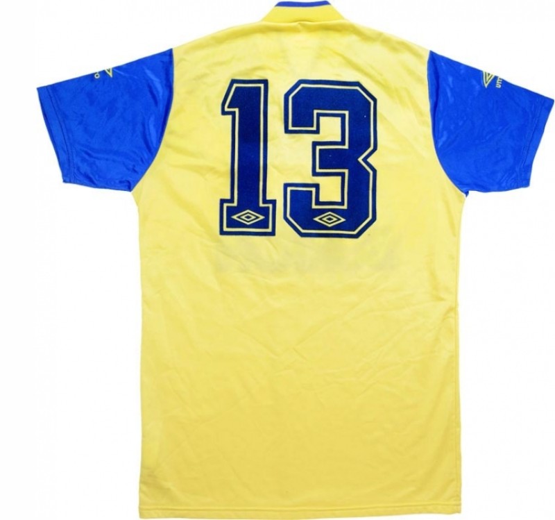 Leeds United 86-87 Visitante 3