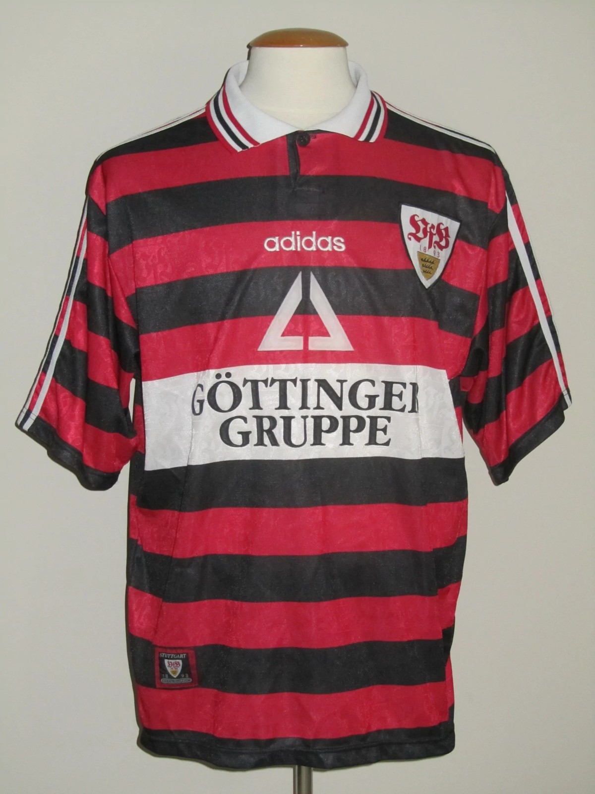VfB Stuttgart 97-98 Visitante 3