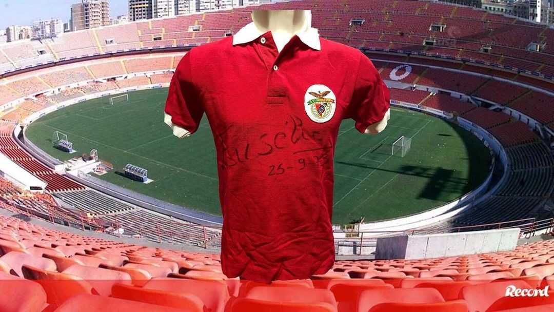 Primera equipación de Benfica 71-72