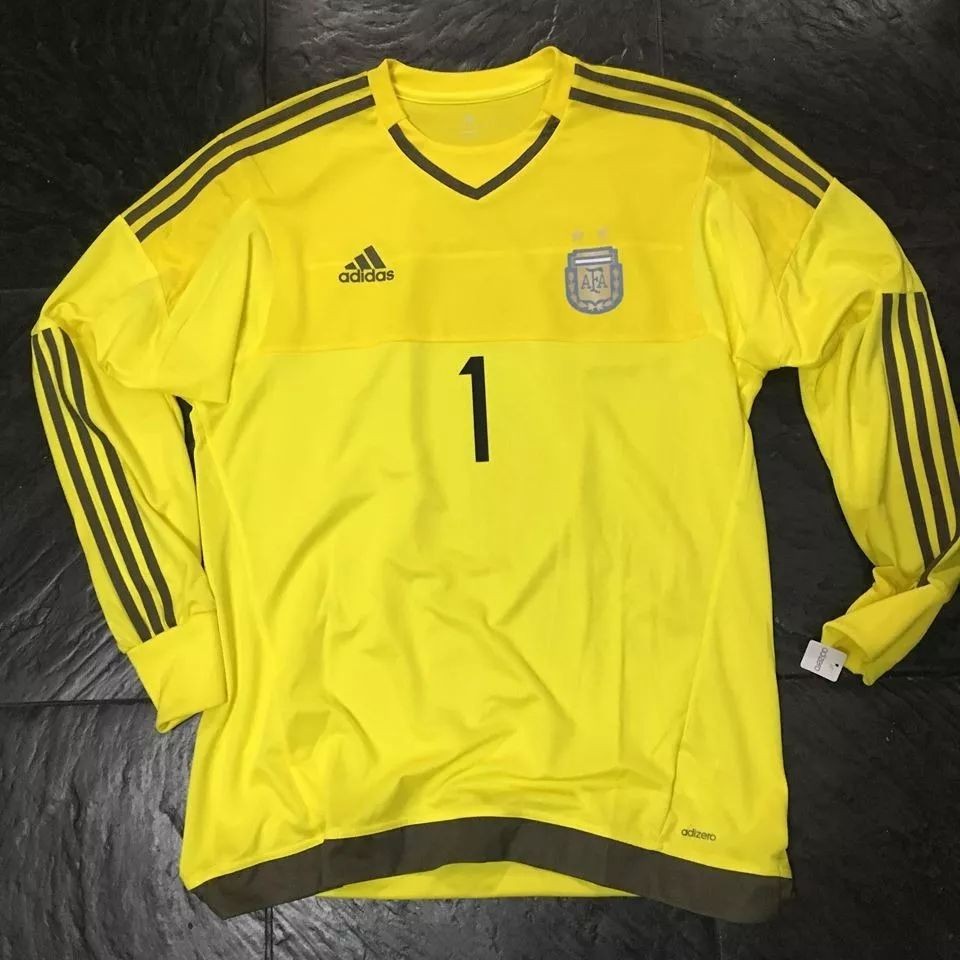 Equipación de portero de Argentina 2015