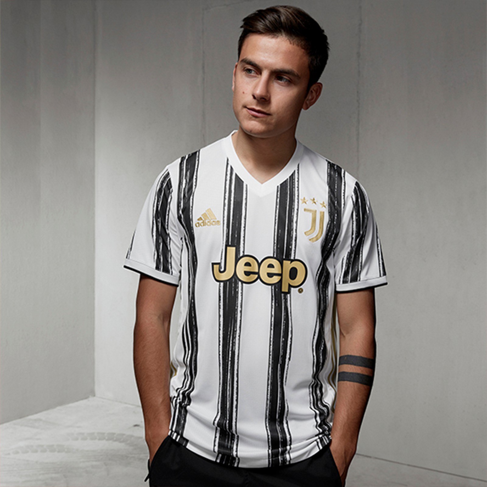 Juventus FC 20-21 Local 2