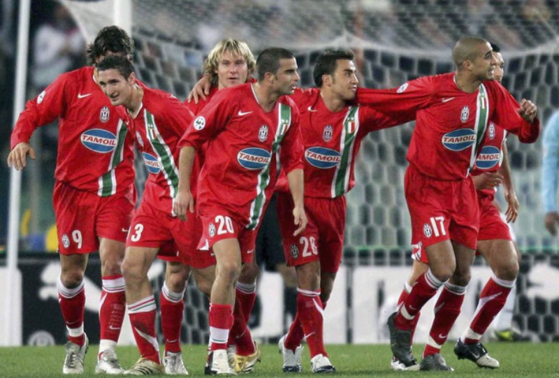 Juventus FC 05-06 Visitante 3