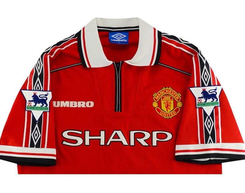 Manchester United 99-00 Local 3