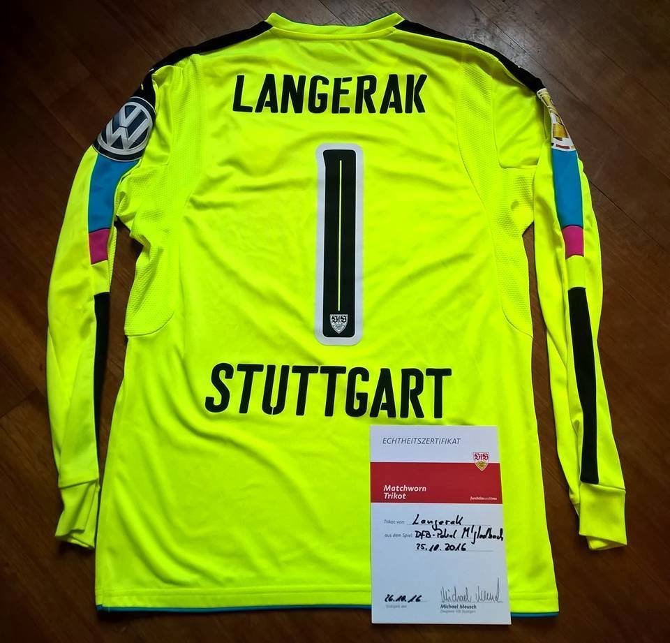 VfB Stuttgart 16-17 Portero 3