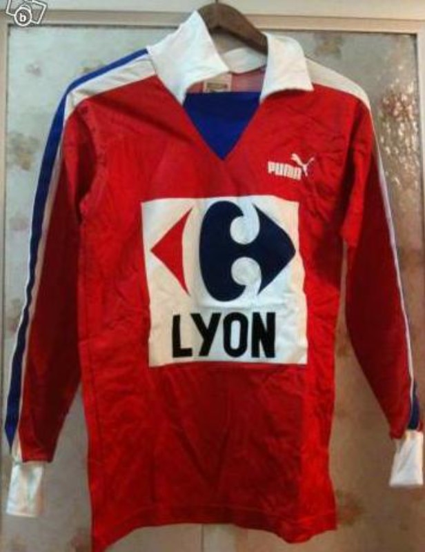 Segunda equipación de Olympique de Lyon 80-81
