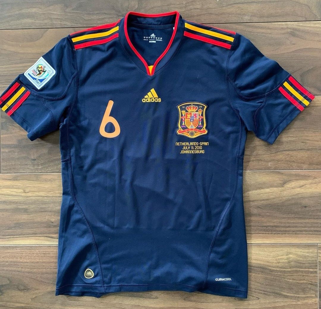 Equipación especial de España 2010