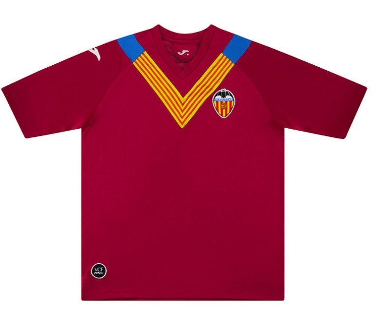 Equipación especial de Valencia 12-13