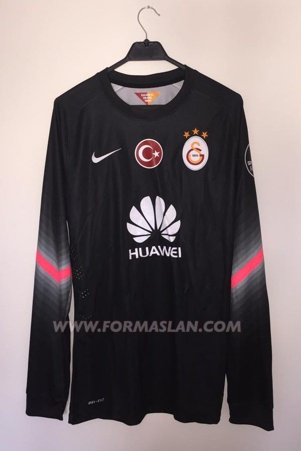 Equipación de portero de Galatasaray 14-15