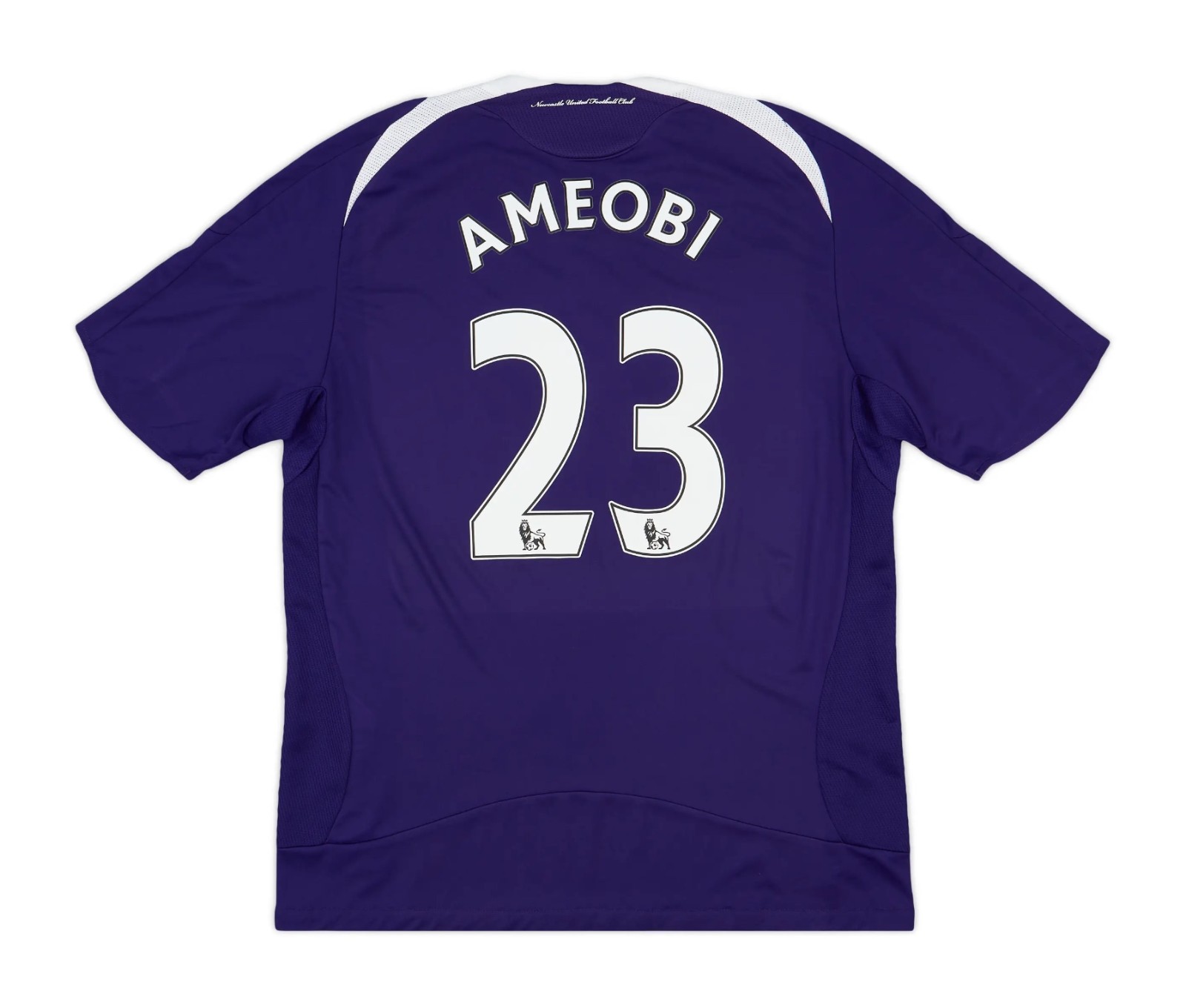 Newcastle United 08-09 Visitante 2