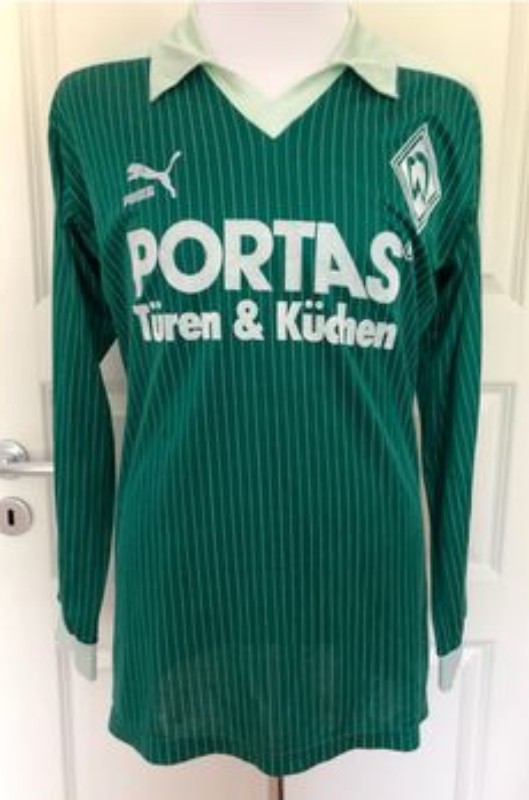 Segunda equipación de Werder Bremen 86-87