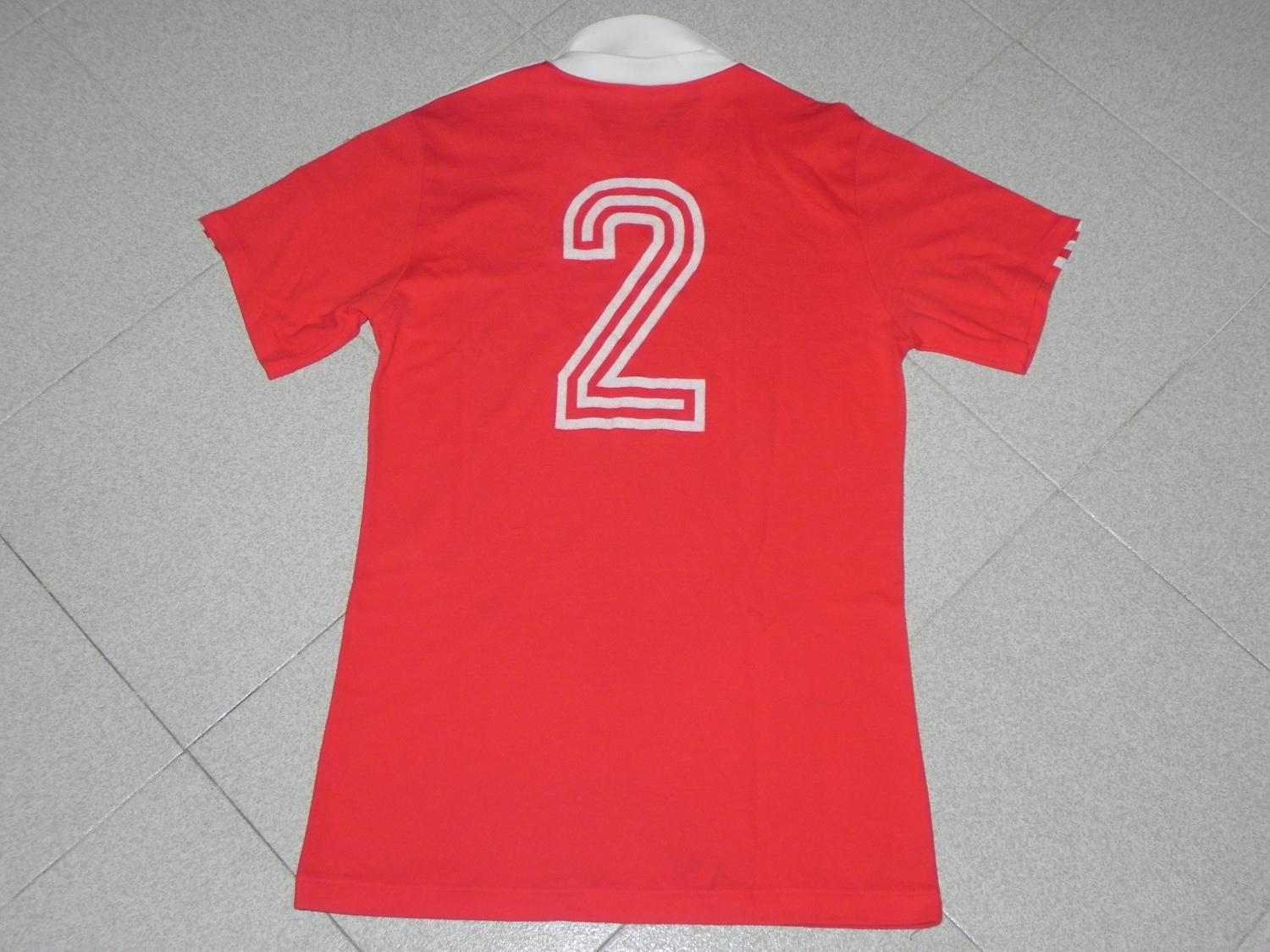 Primera equipación de Benfica 89-90