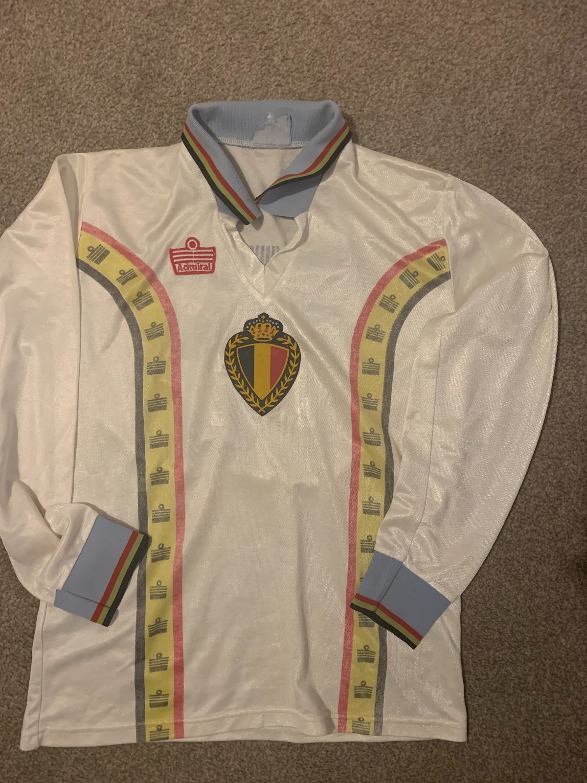 Segunda equipación de Bélgica 1982